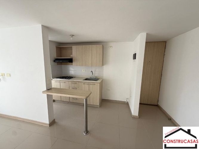 Apartamento de 3 alcobas en venta en Amazonia, Bello, 65 m² · foto 6 de 24