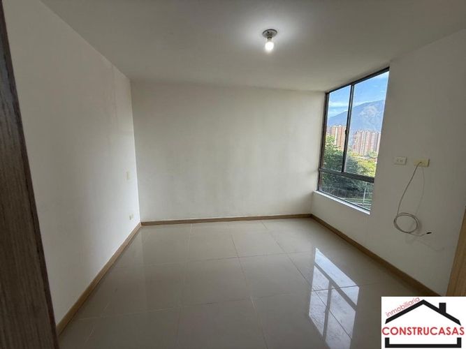 Apartamento de 3 alcobas en venta en Amazonia, Bello, 65 m² · foto 11 de 24