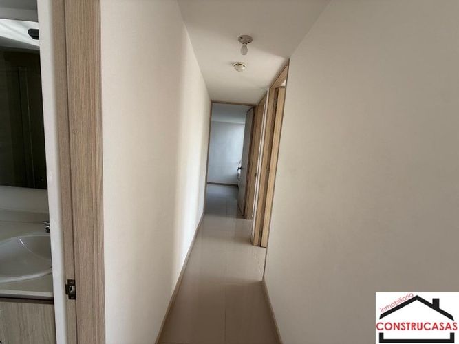 Apartamento de 3 alcobas en venta en Amazonia, Bello, 65 m² · foto 15 de 24
