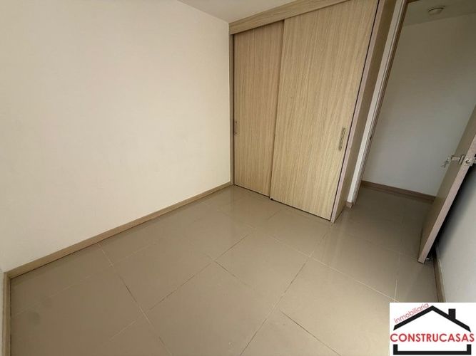 Apartamento de 3 alcobas en venta en Amazonia, Bello, 65 m² · foto 18 de 24