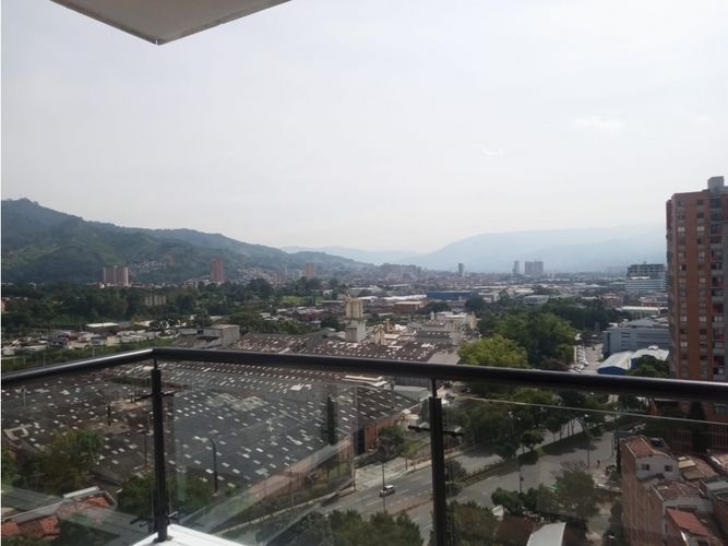 Apartamento de 2 alcobas en venta en Calle Larga, Sabaneta, 126 m² · foto 5 de 18