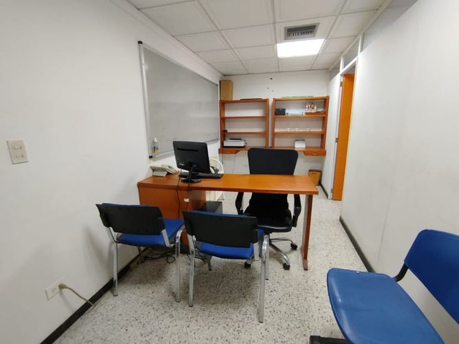 Oficina en arriendo en Centro, Santa Marta, 30 m² · foto 2 de 6