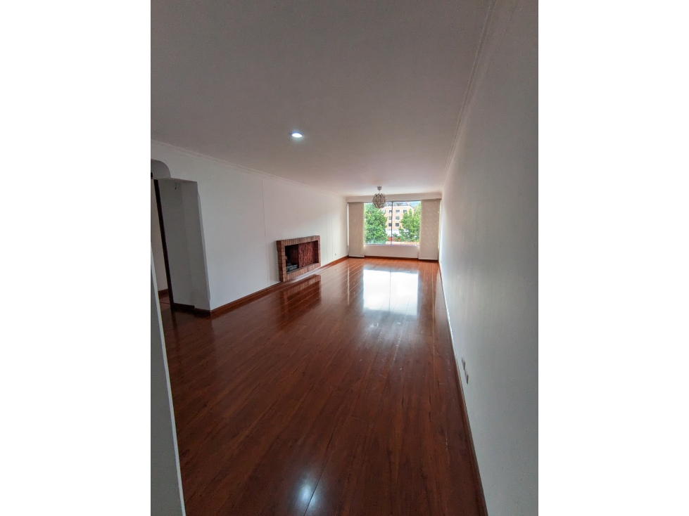 Apartamento en venta en El Chico, Bogotá · foto 4 de 24
