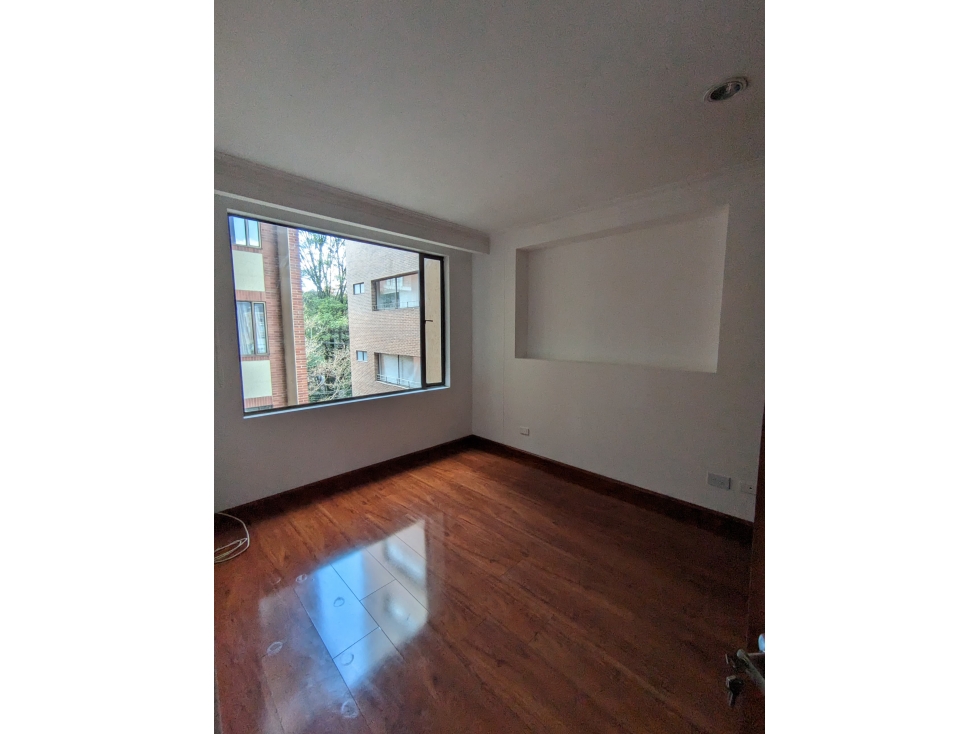 Apartamento en venta en El Chico, Bogotá · foto 8 de 24