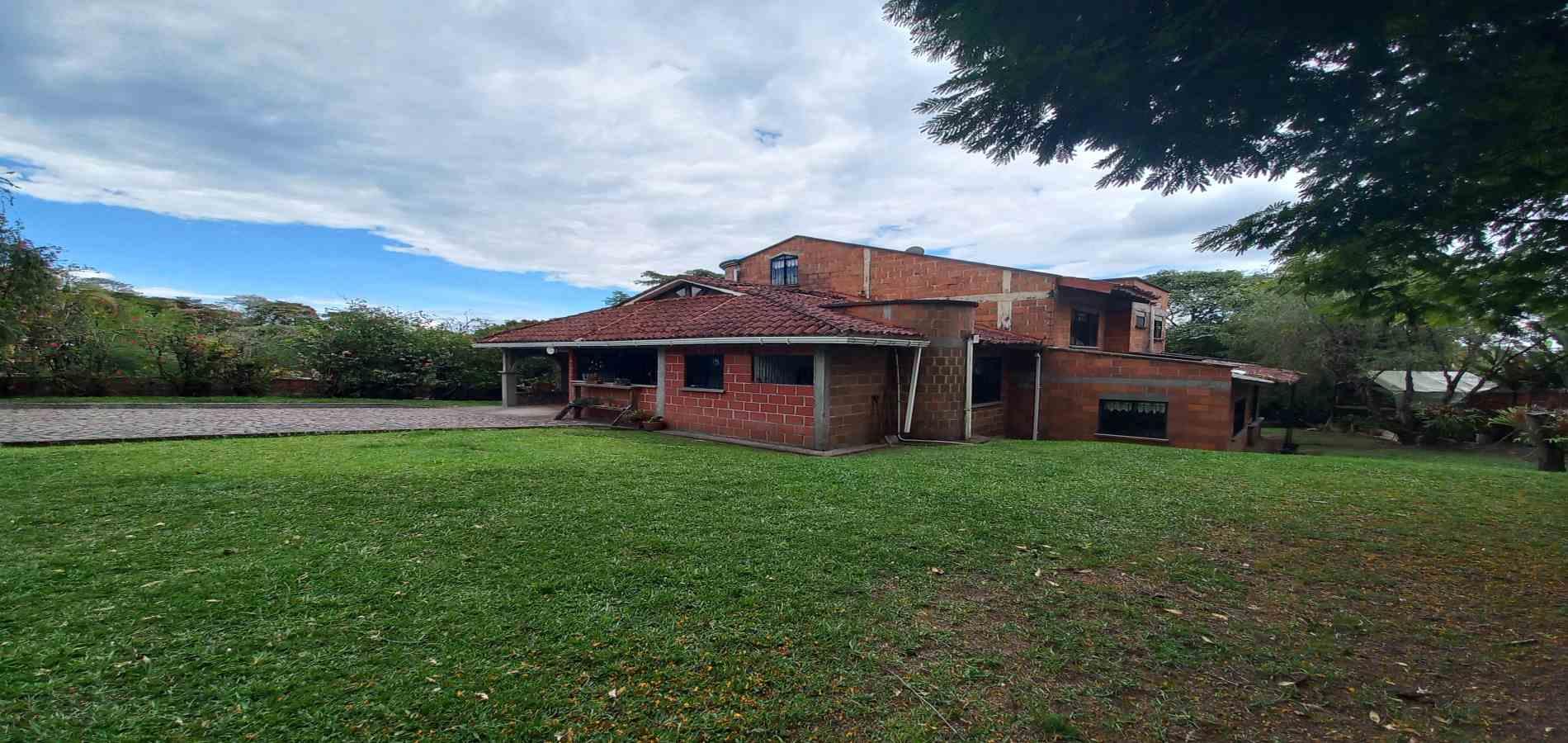 Casa en venta en Tribunas Corcega, Pereira · foto 7 de 21
