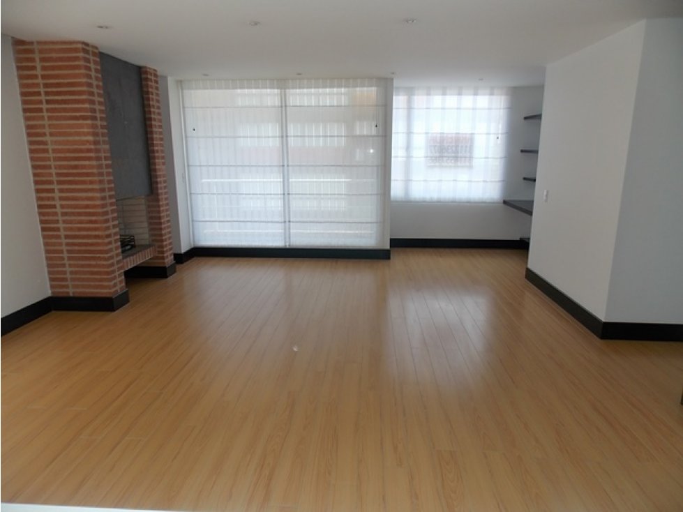 Apartamento en venta en Chico, Bogotá · foto 2 de 18