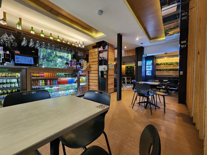 Local en arriendo en El Poblado, Medellín, 300 m² · foto 10 de 24