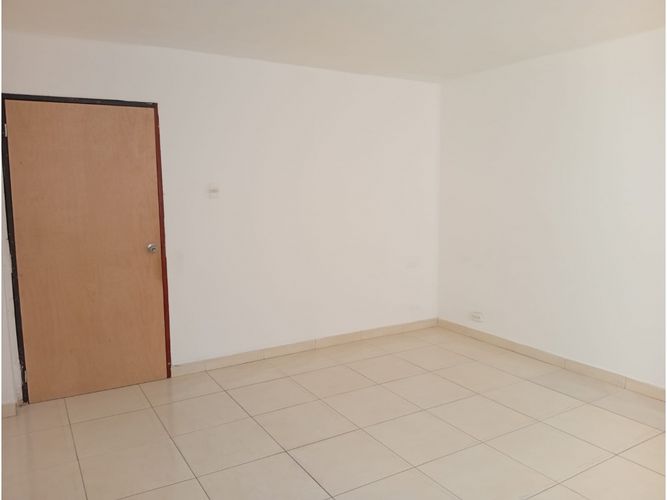Oficina en arriendo en El Centro, Cartagena, 18 m² · foto 3 de 10
