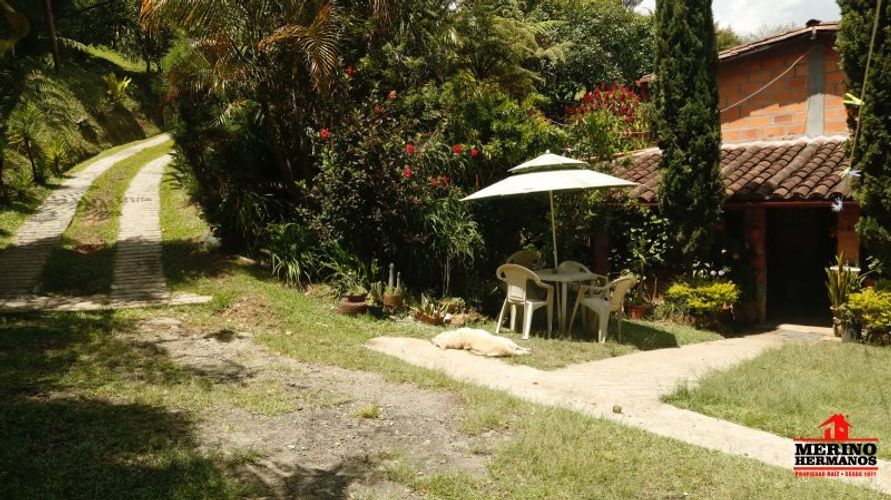Finca en venta en Centro, Rionegro, 100 m² · foto 3 de 19