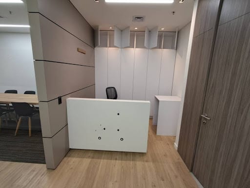 Oficina en arriendo en Milla De Oro, Medellín, 55 m² · foto 2 de 17