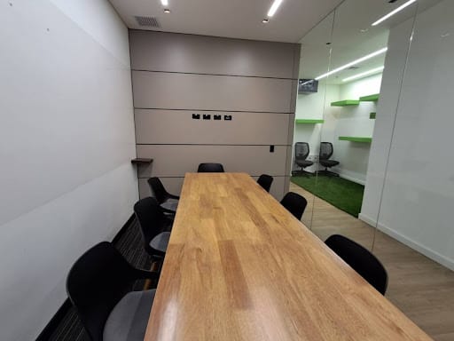 Oficina en arriendo en Milla De Oro, Medellín, 55 m² · foto 6 de 17