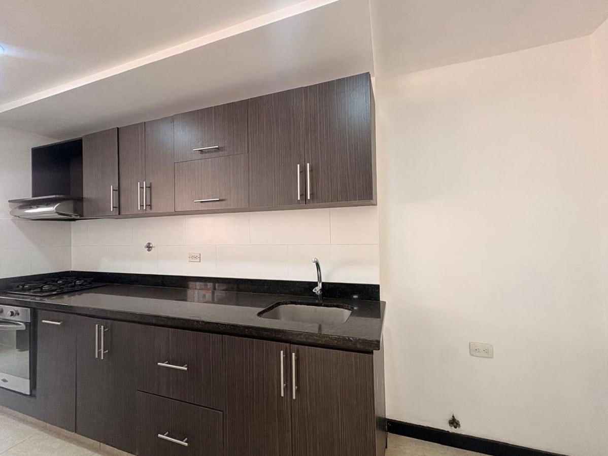 Apartamento en arriendo en Vereda La Doctora, Sabaneta · foto 5 de 13