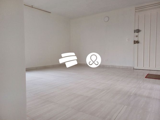 Apartamento de 3 alcobas en venta en Laguna Larga, Madrid, 51 m² · foto 8 de 19