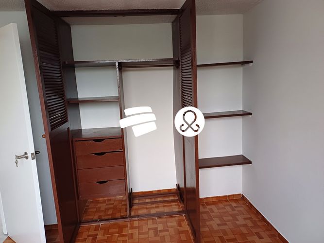 Apartamento de 3 alcobas en venta en Laguna Larga, Madrid, 51 m² · foto 12 de 19