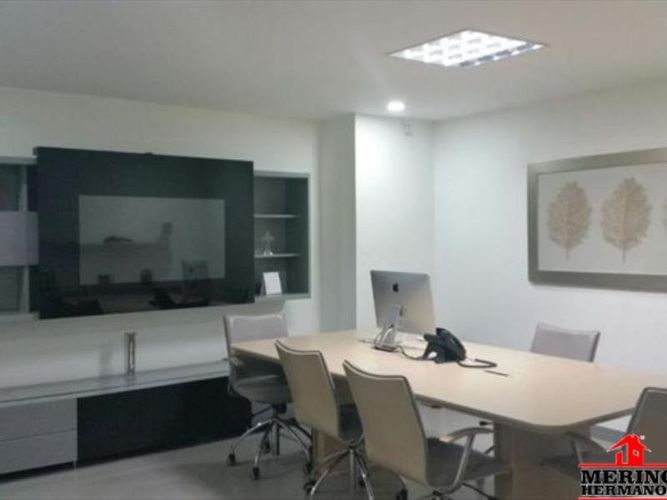 Local en venta en Laureles, Medellín, 121 m² · foto 3 de 10