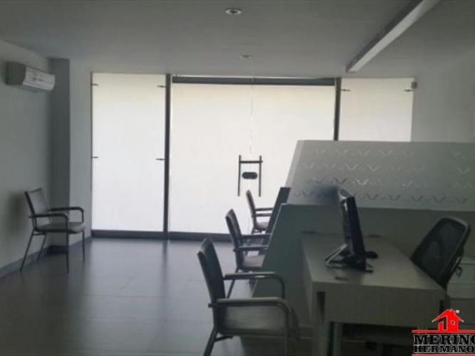 Local en venta en Laureles, Medellín, 121 m² · foto 8 de 10