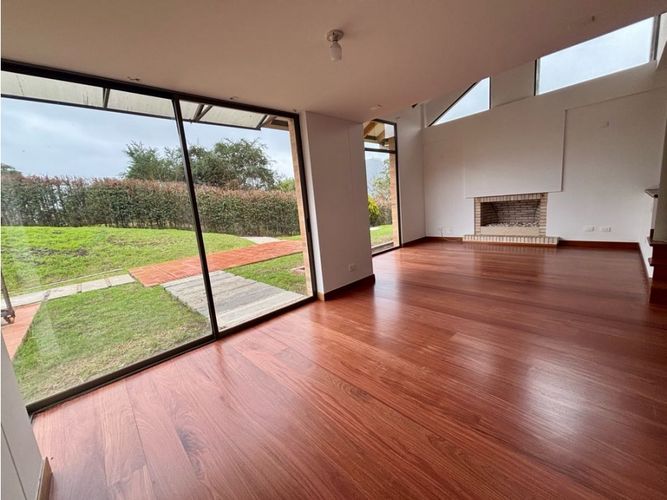 Casa en venta en Agrupación Macadamia, La Calera · foto 4 de 21
