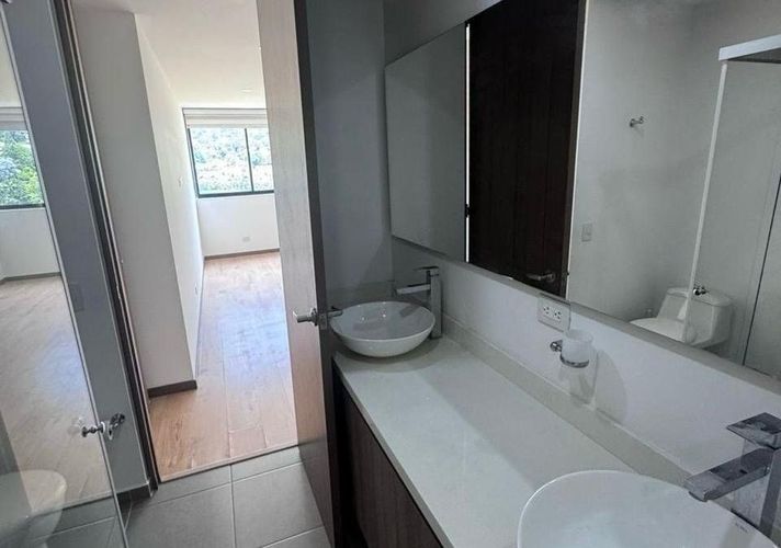 Apartamento de 3 alcobas en arriendo en Mugá, Envigado, 125 m² · foto 11 de 16