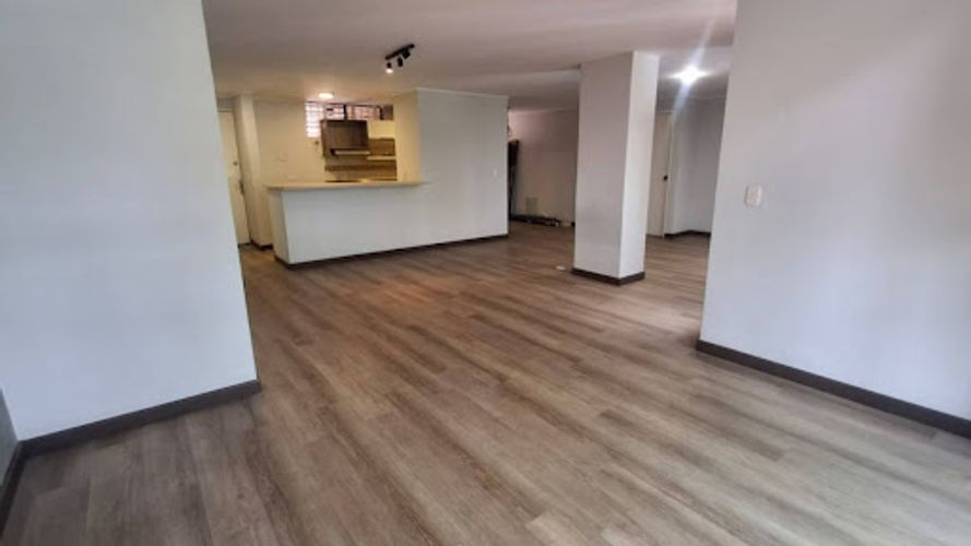 Apartamento de 1 alcoba en arriendo en Milla De Oro, Medellín, 100 m² · foto 3 de 14