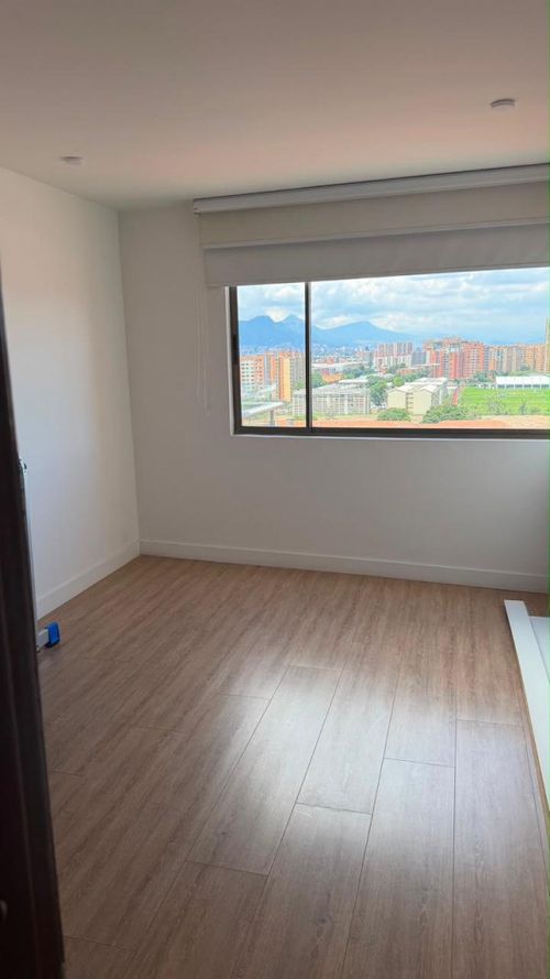 Apartamento de 3 alcobas en venta en Colina Campestre, Bogotá, 335 m² · foto 16 de 24