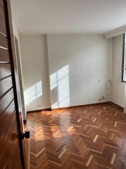 Apartamento de 3 alcobas en venta en Colinas De Suba, Bogotá, 69 m² · foto 4 de 8