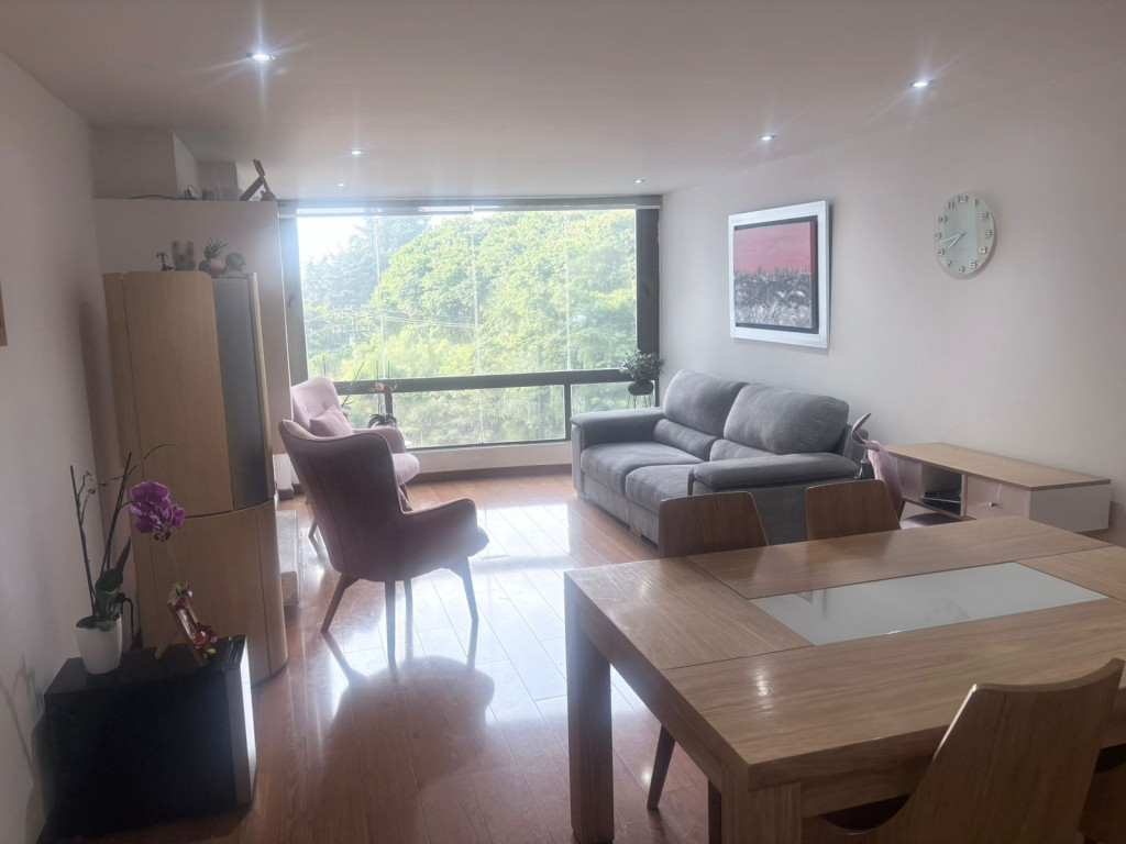 Apartamento en venta en Niza, Bogotá · foto 3 de 14