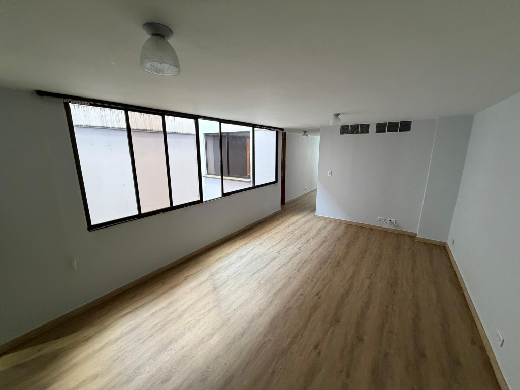Apartamento en Arriendo en Centro, Pereira