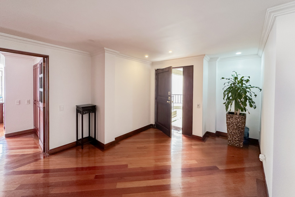 Apartamento en venta en Santa Barbara Occidental, Bogotá · foto 12 de 24