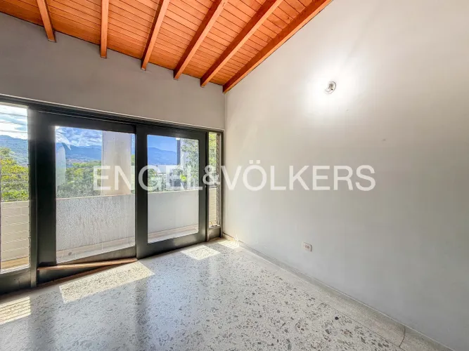 Casa de 4 alcobas en venta en Santa Maria De Los Angeles, Medellín, 1047 m² · foto 11 de 17