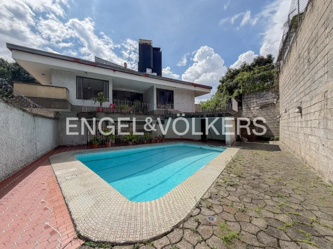 Casa de 4 alcobas en venta en Santa Maria De Los Angeles, Medellín, 1047 m² · foto 2 de 17
