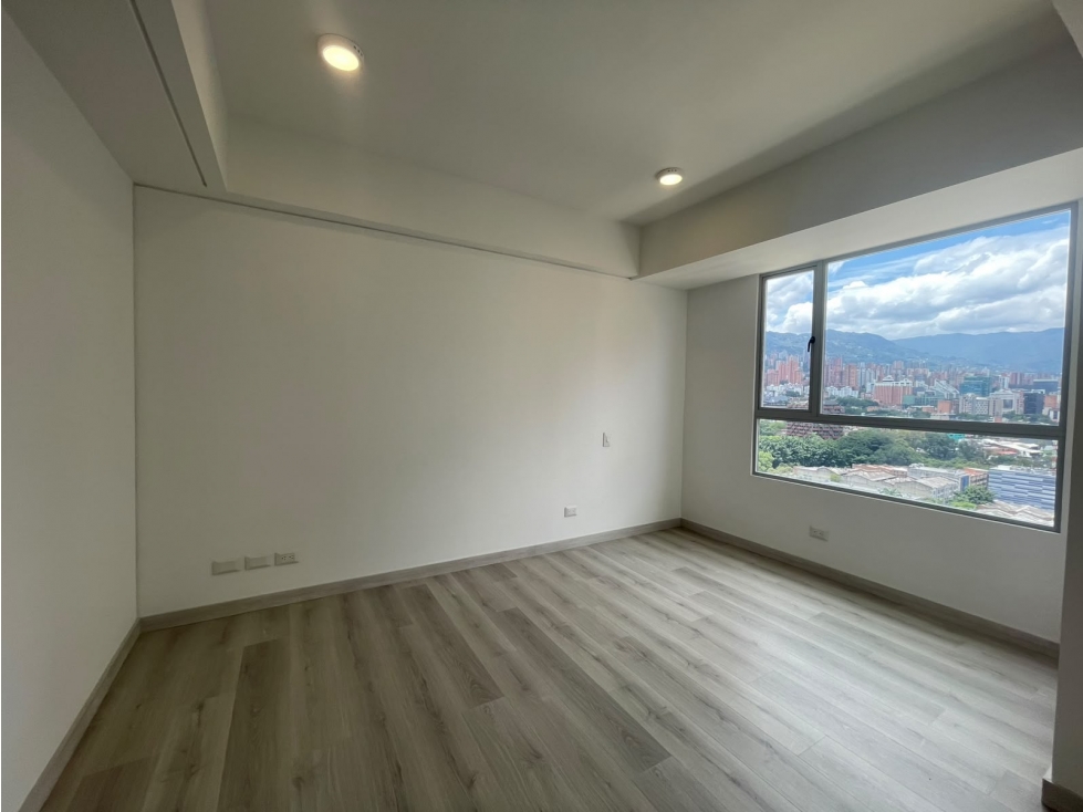 Apartamento en arriendo en Ciudad Del Río, Medellín · foto 6 de 23