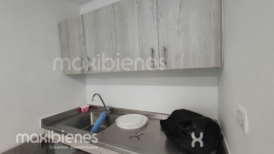 Local en arriendo en Suramericana, Medellín, 24 m² · foto 3 de 4