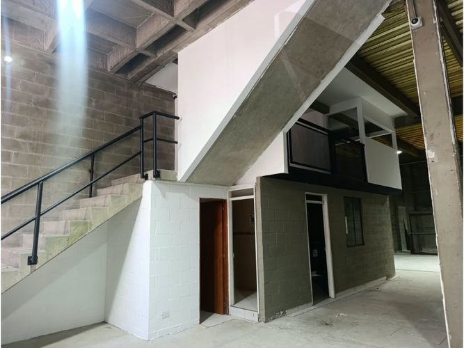 Bodega en arriendo en La Tablaza, La Estrella, 530 m² · foto 6 de 12