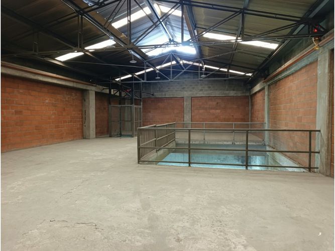 Bodega en arriendo en La Tablaza, La Estrella, 530 m² · foto 7 de 12
