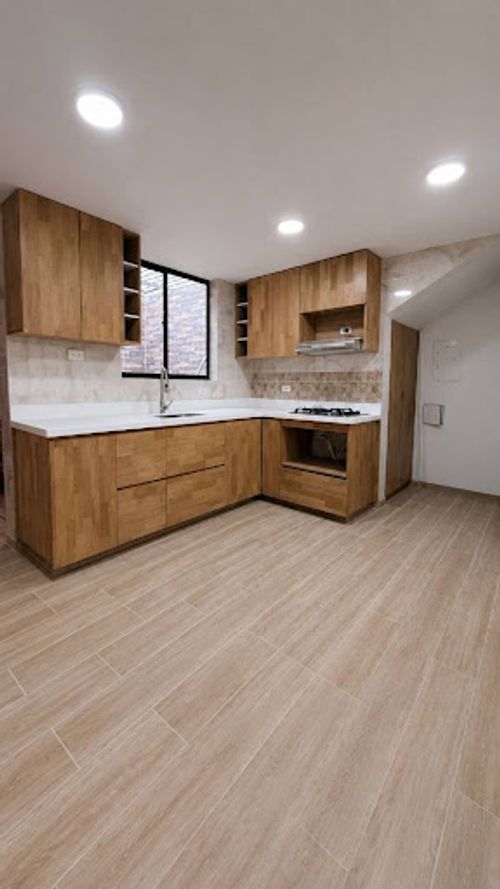 Casa de 4 alcobas en venta en Suramericana, Medellín, 143 m² · foto 2 de 24