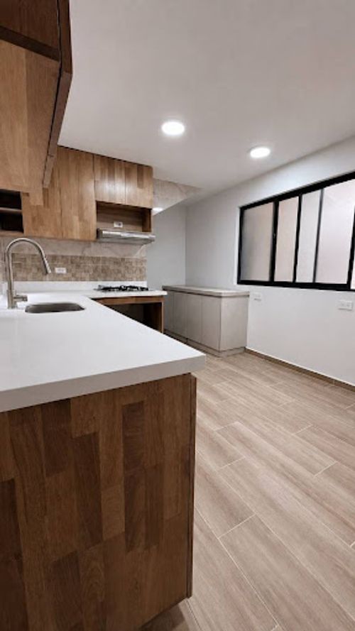 Casa de 4 alcobas en venta en Suramericana, Medellín, 143 m² · foto 4 de 24