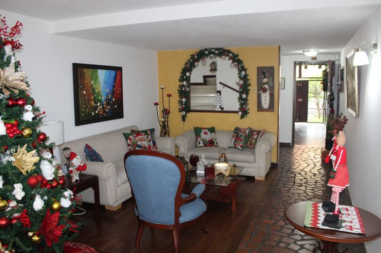 Casa en venta en Polo Club, Bogotá · foto 3 de 24