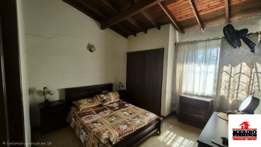 Casa de 8 alcobas en venta en La Castellana, Medellín, 300 m² · foto 6 de 24