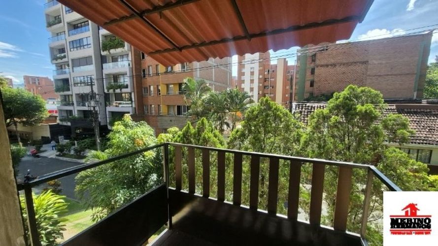 Casa de 8 alcobas en venta en La Castellana, Medellín, 300 m² · foto 11 de 24