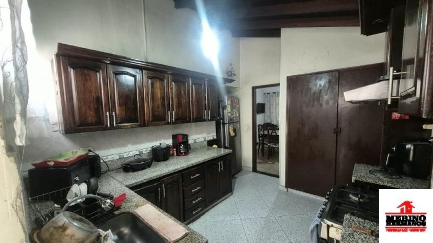 Casa de 8 alcobas en venta en La Castellana, Medellín, 300 m² · foto 24 de 24