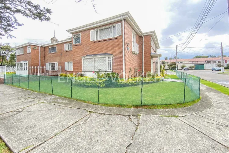 Casa en venta en La Calleja, Bogotá · foto 2 de 9