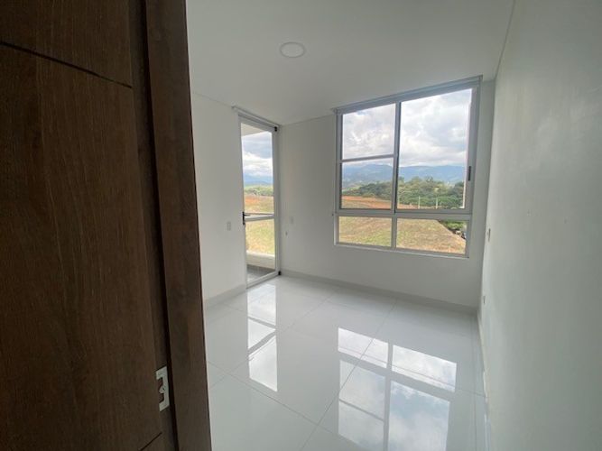 Apartamento de 3 alcobas en arriendo en Ciudad Jardin, Cali, 112 m² · foto 11 de 24