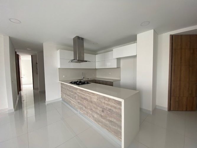 Apartamento de 3 alcobas en arriendo en Ciudad Jardin, Cali, 112 m² · foto 6 de 24