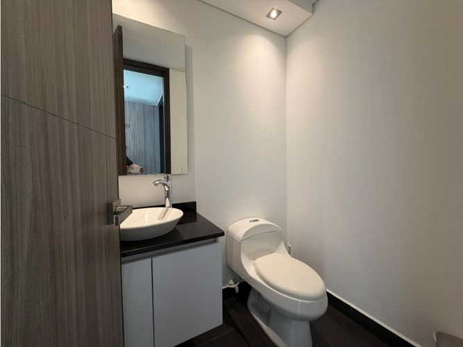 Apartamento de 3 alcobas en arriendo en Vía Las Palmas, Medellín, 150 m² · foto 21 de 23