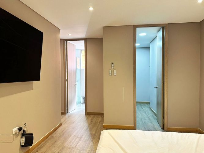 Apartamento de 2 alcobas en venta en El Poblado, Medellín, 100 m² · foto 10 de 16