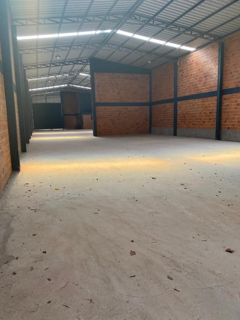 ALQUILO O VENDO DEPOSITO EN MARIANO ROQUE ALONSO — foto 2