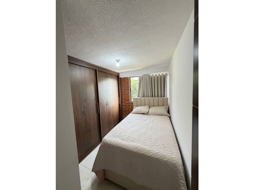 Apartamento en venta en La Almeria, Medellín · foto 8 de 10