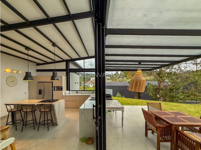 Casa de 3 alcobas en venta en Escobero, Envigado, 260 m² · foto 9 de 23
