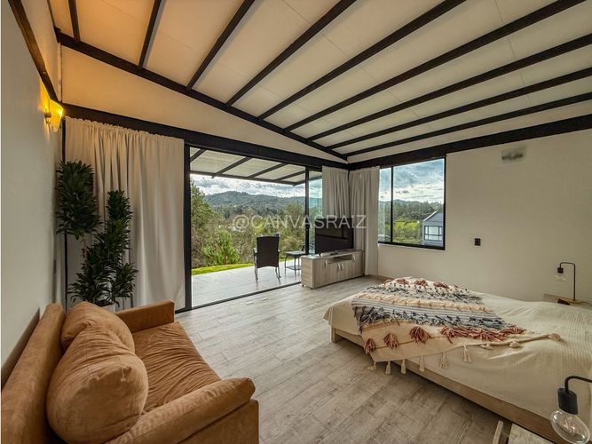 Casa de 3 alcobas en venta en Escobero, Envigado, 260 m² · foto 12 de 23