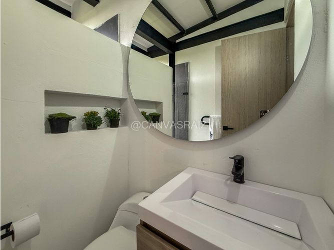 Casa de 3 alcobas en venta en Escobero, Envigado, 260 m² · foto 18 de 23